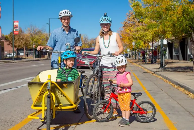 Family of bicyclists