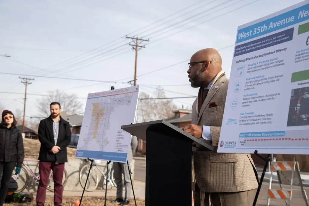 Man presents on street design